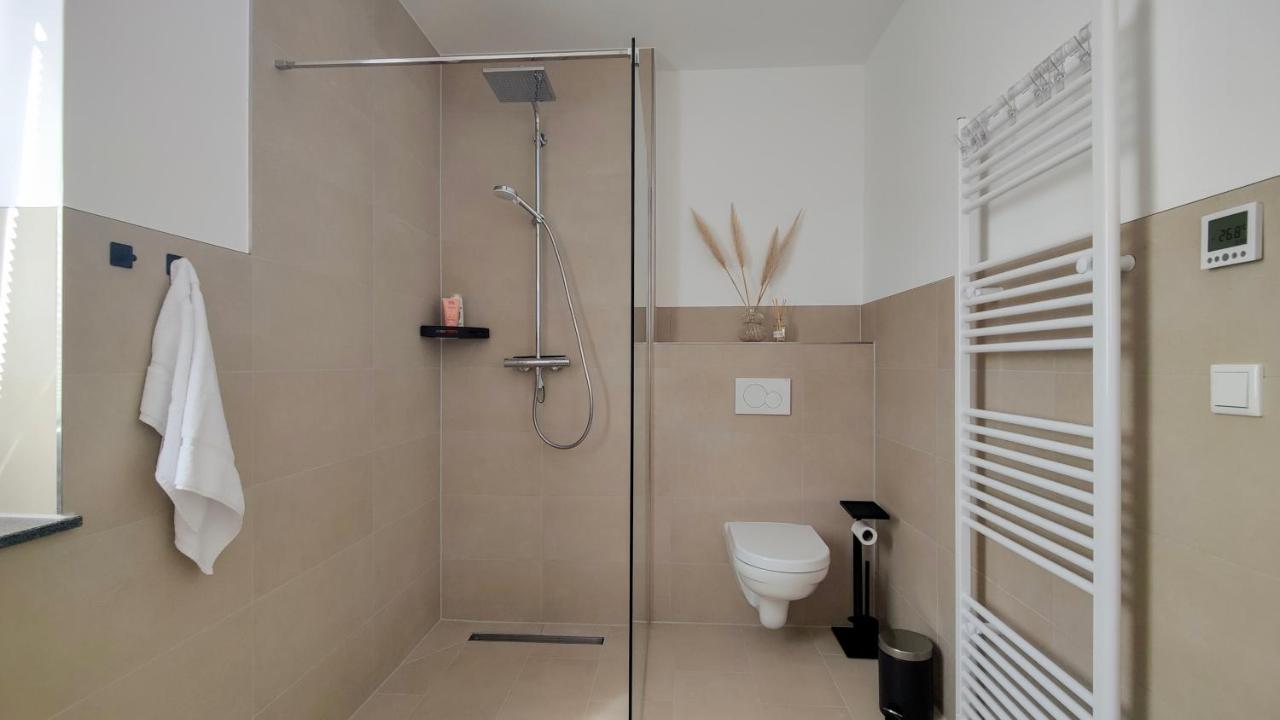 Hygge Home - Mit Garten Und Stellplatz Fuer Feriengaeste-, Monteure / Netflix / 10 Min. Zur Sinsheim Therme Und Zur Autobahn Dış mekan fotoğraf
